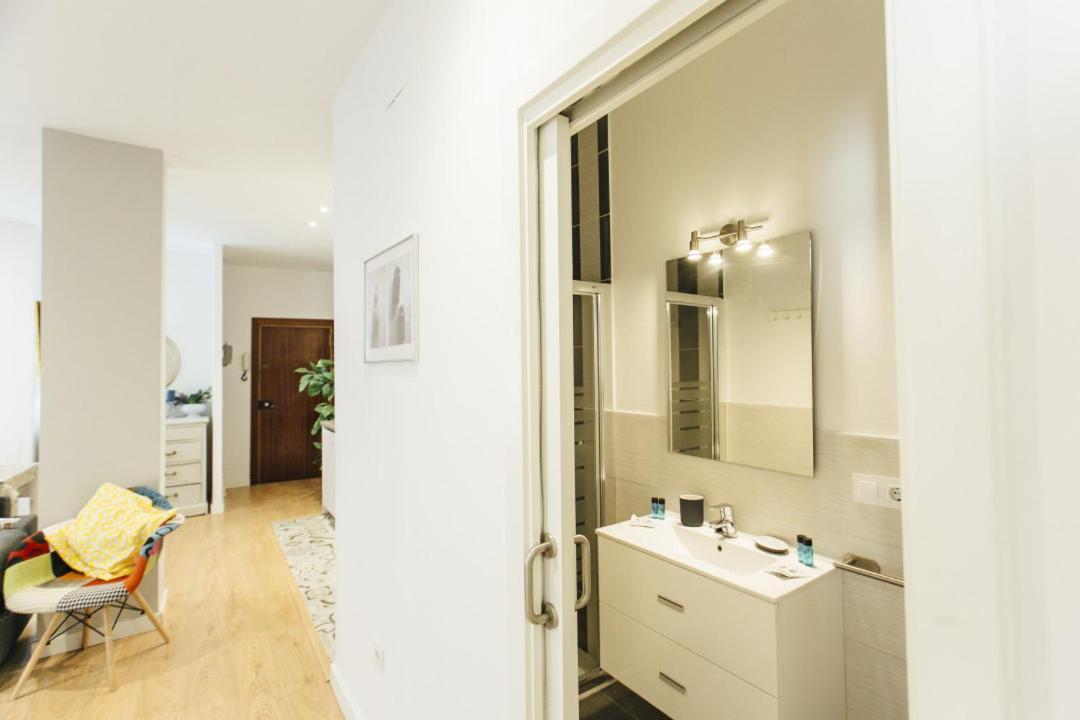 Bright And Comfortable- 2D 2B- Conde De Torrejon إشبيلية المظهر الخارجي الصورة
